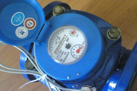 一種密封性好、不易滲水的光電直讀遠(yuǎn)傳水表